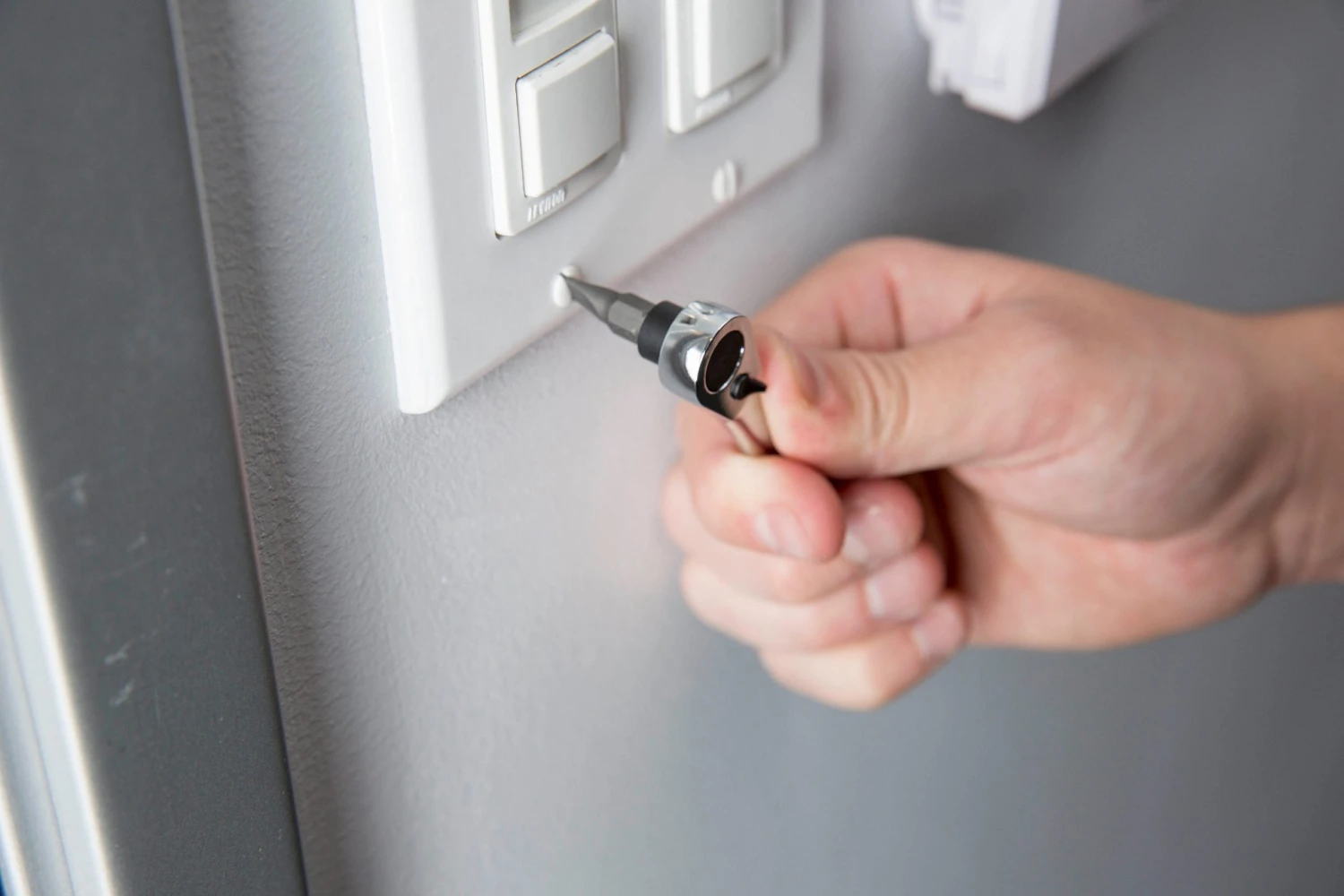 Kobalt Mechanics Tool Sets 35-Piece Standard (SAE) and Metric Combination Polished Chrome Mechanics Tool Set 6 Kobalt Mechanics Tool Sets 35-Piece Standard (SAE) and Metric Combination Polished Chrome Mechanics Tool Set - Image 6