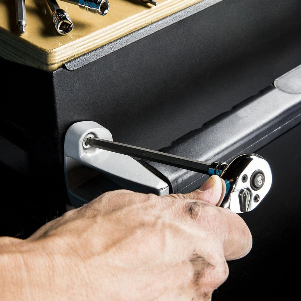 Kobalt Driver Sockets & Sets 7-Piece 1/4-in; 3/8-in Drive Set Hex Bit Standard (SAE) Driver Socket Set 4 Kobalt Driver Sockets & Sets 7-Piece 1/4-in; 3/8-in Drive Set Hex Bit Standard (SAE) Driver Socket Set - Image 4