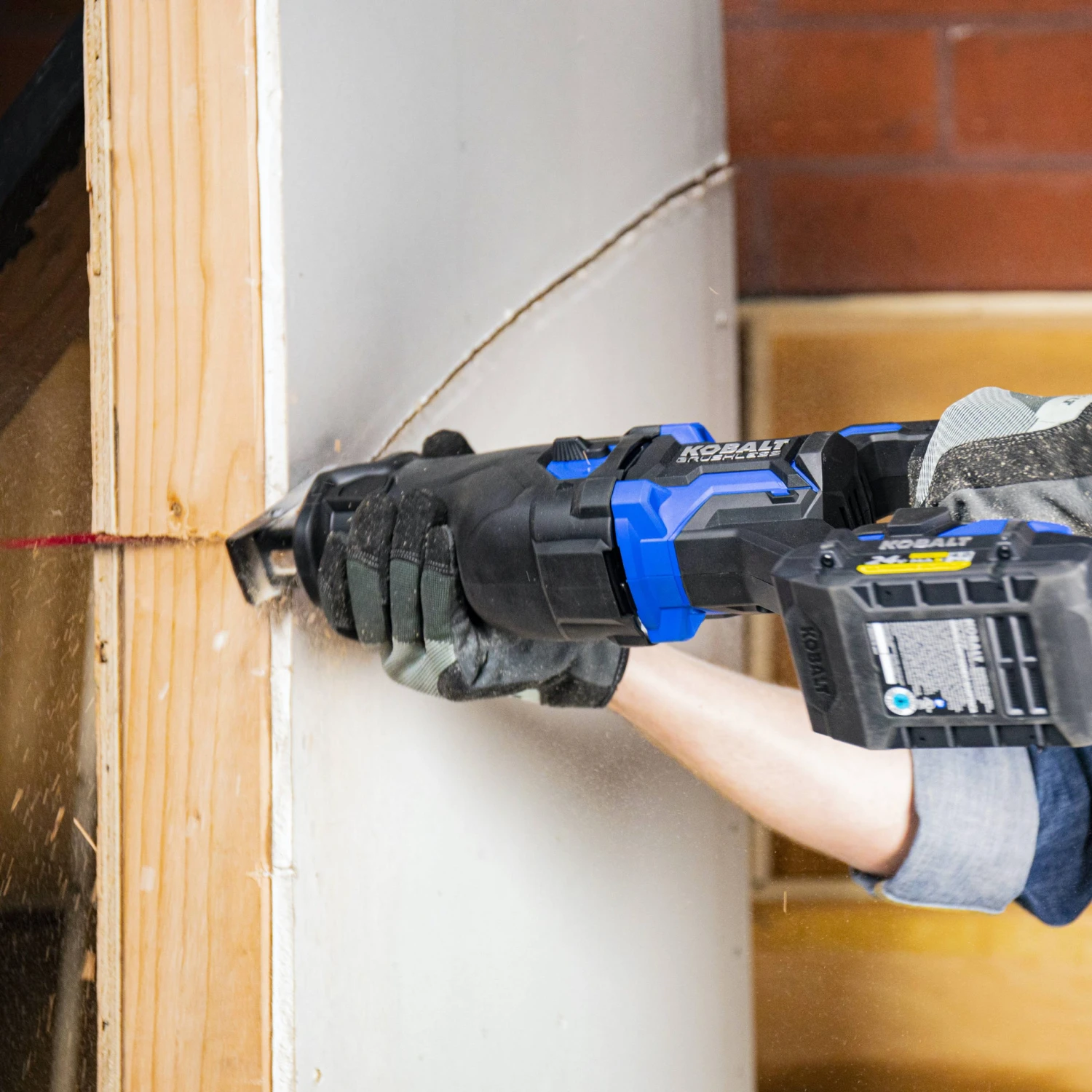 Kobalt Reciprocating Saws XTR 24-volt Max Variable Speed Brushless Cordless Reciprocating Saw (Tool Only) 7 Kobalt Reciprocating Saws XTR 24-volt Max Variable Speed Brushless Cordless Reciprocating Saw (Tool Only) - Image 7