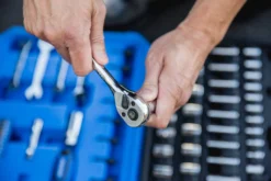 Kobalt Mechanics Tool Sets Centennial 100-Piece Standard (SAE) and Metric Combination Polished Chrome Mechanics Tool Set (1/4-in; 3/8-in) -Kobalt Sales Store 40333072 scaled