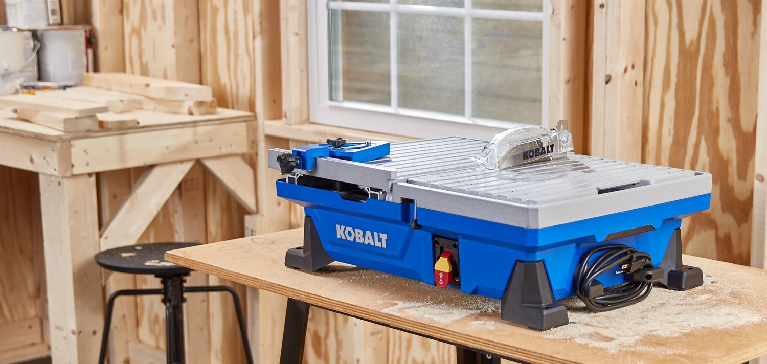 Kobalt Tile Saws 7-in 6-Amp Wet Tabletop Sliding Table Tile Saw 5 Kobalt Tile Saws 7-in 6-Amp Wet Tabletop Sliding Table Tile Saw - Image 5