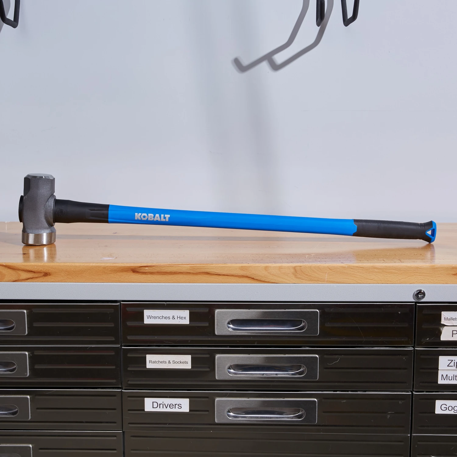 Kobalt Hammers 8-lb Polished Face Steel Head Fiberglass Sledge Hammer 3 Kobalt Hammers 8-lb Polished Face Steel Head Fiberglass Sledge Hammer - Image 3