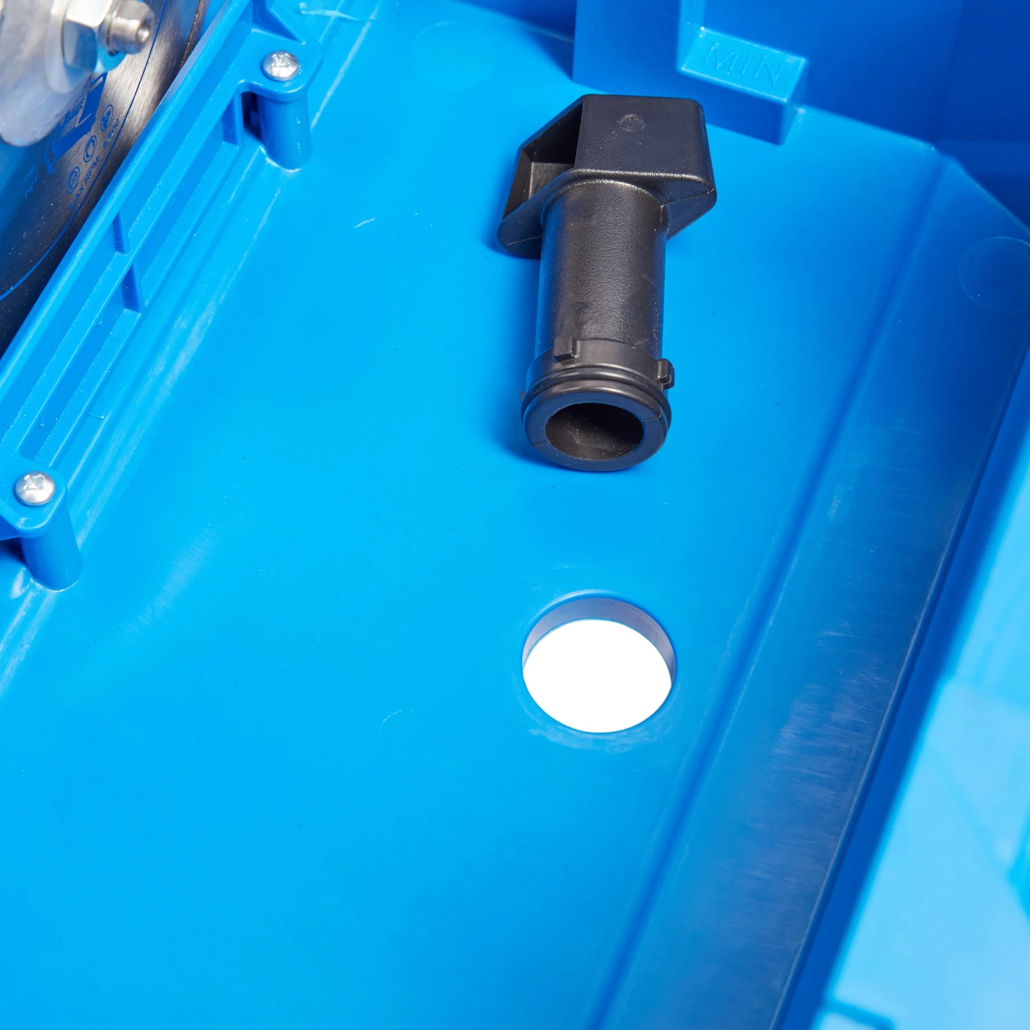 Kobalt Tile Saws 7-in 5-Amp Wet Tabletop Tile Saw 3 Kobalt Tile Saws 7-in 5-Amp Wet Tabletop Tile Saw - Image 3