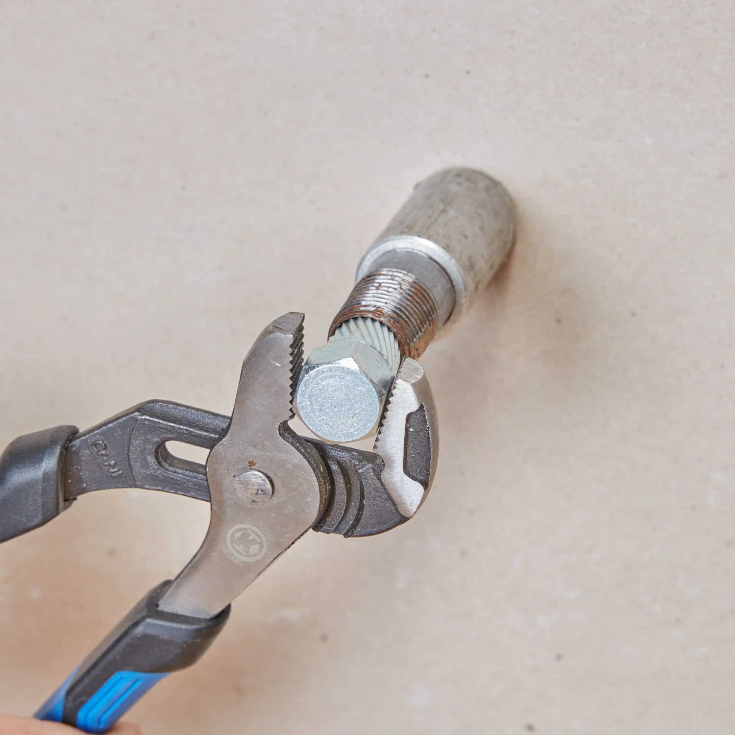 Kobalt Plumbing Wrenches & Specialty Tools Pipe Nipple Extractor Set 2 Kobalt Plumbing Wrenches & Specialty Tools Pipe Nipple Extractor Set - Image 2