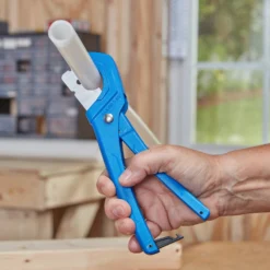 Kobalt Pipe Cutters 1-1/4-in Poly Tube Cutter -Kobalt Sales Store 45373558