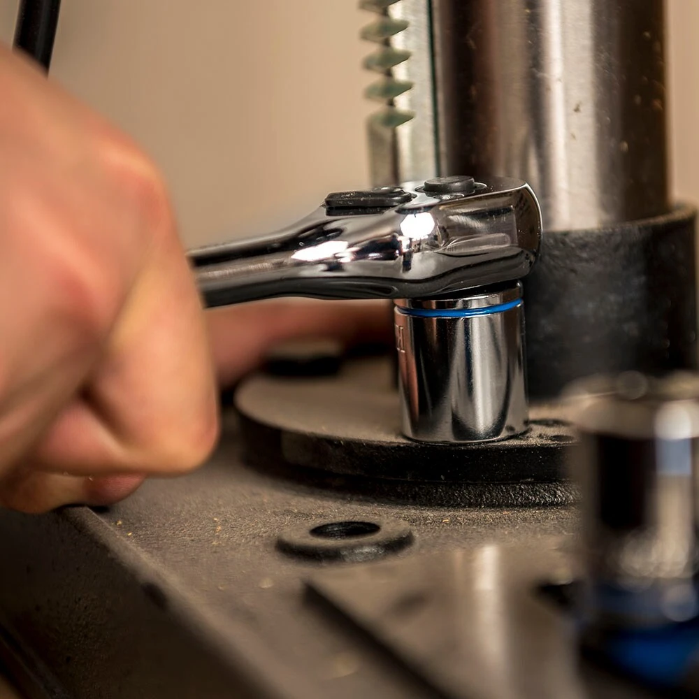 Kobalt Mechanics Tool Sets 11-Piece Standard (SAE) Polished Chrome Mechanics Tool Set (3/8-in) 2 Kobalt Mechanics Tool Sets 11-Piece Standard (SAE) Polished Chrome Mechanics Tool Set (3/8-in) - Image 2