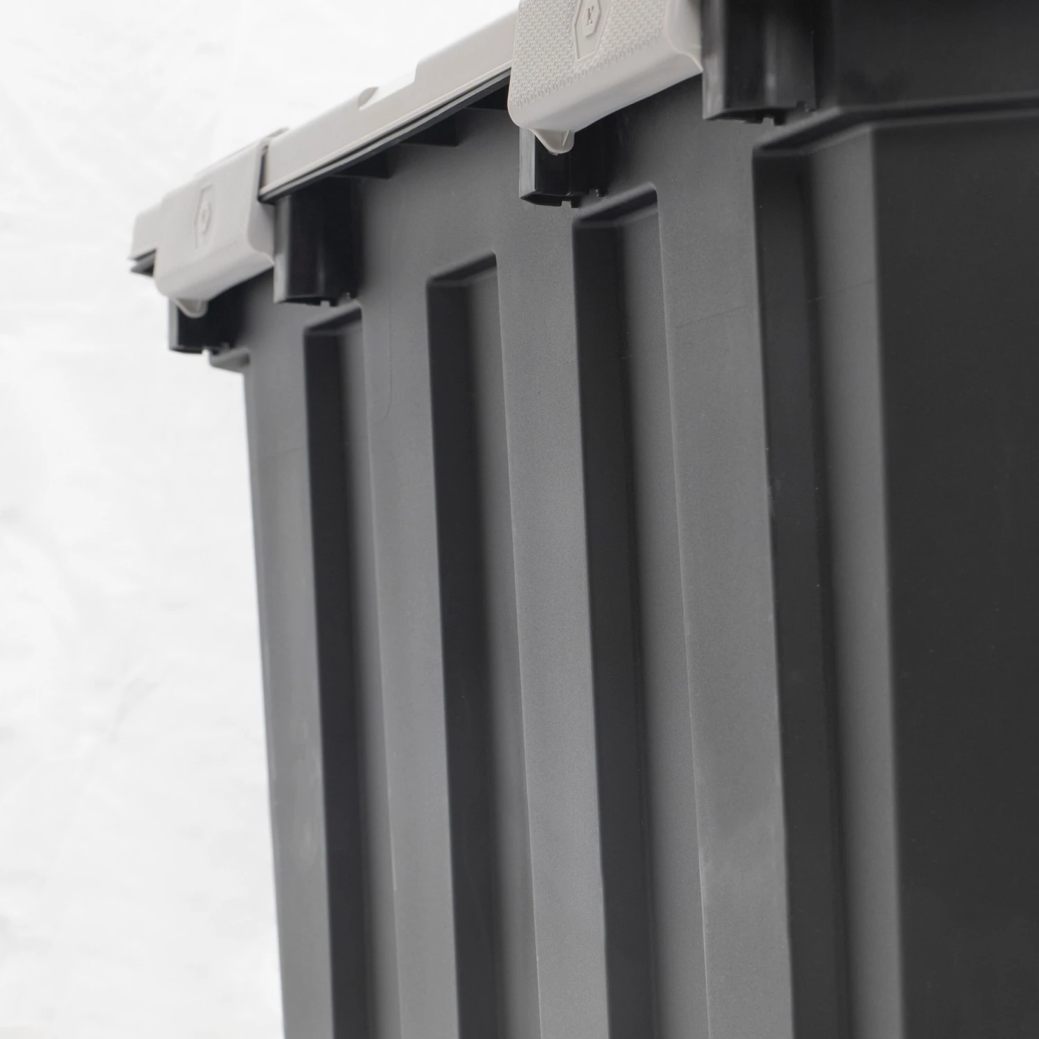 Kobalt Plastic Storage Totes X-large 24-Gallon (96-Quart) Grey Tote Latching Lid 9 Kobalt Plastic Storage Totes X-large 24-Gallon (96-Quart) Grey Tote Latching Lid - Image 9