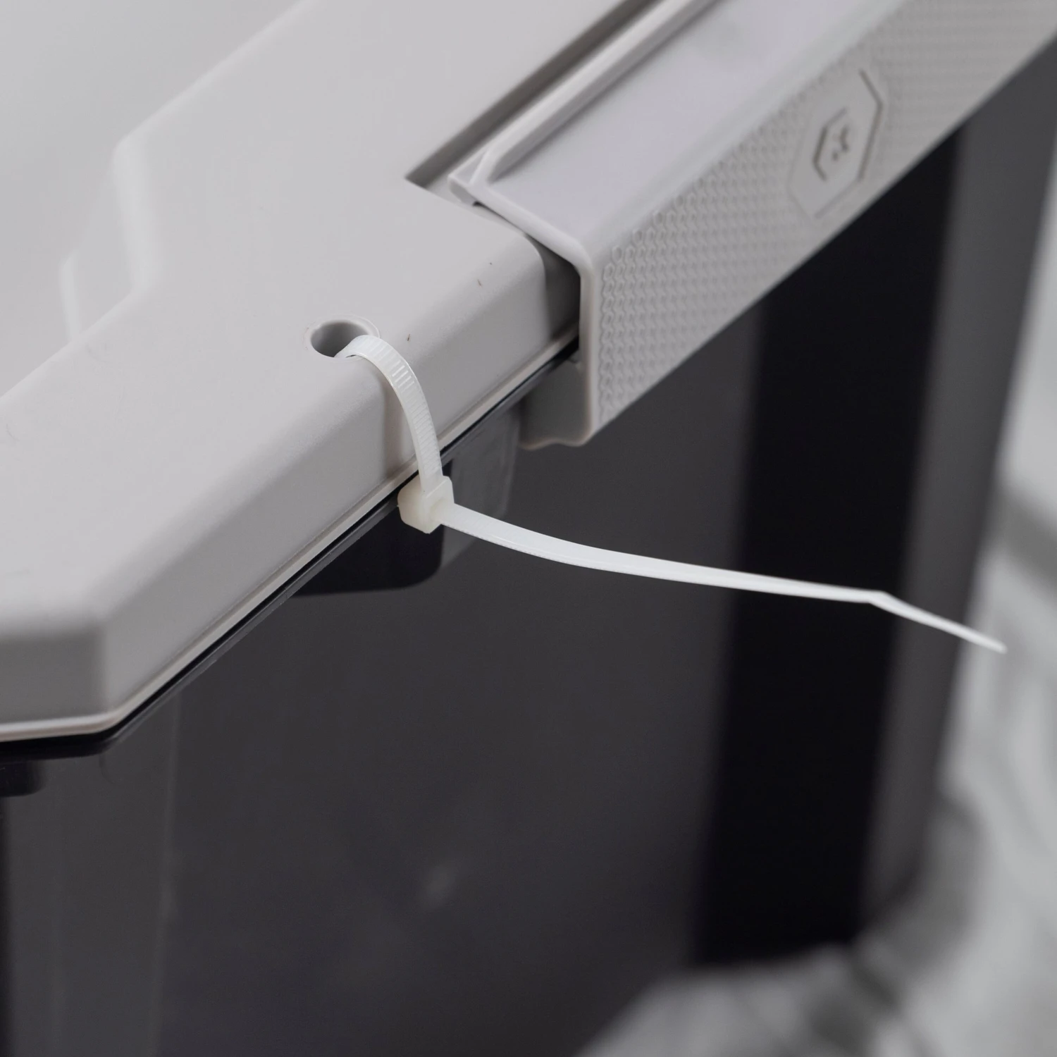 Kobalt Plastic Storage Totes X-large 24-Gallon (96-Quart) Grey Tote Latching Lid 7 Kobalt Plastic Storage Totes X-large 24-Gallon (96-Quart) Grey Tote Latching Lid - Image 7